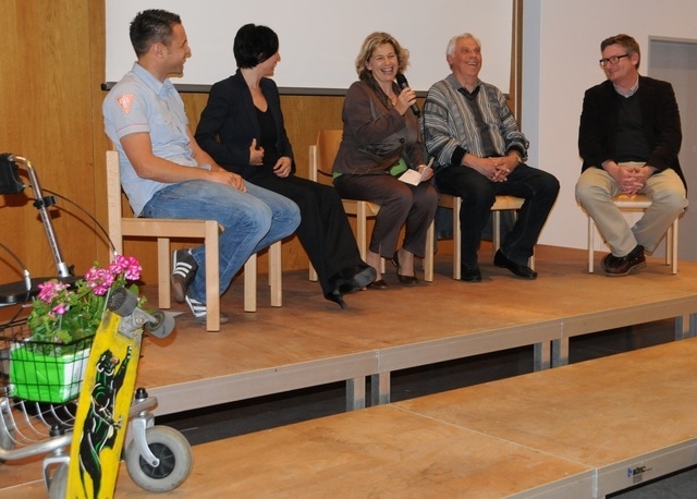 Die Teilnehmer der Gesprächsrunde (von links): Martin Schneider, Pascale Bruderer, Moderatorin Isabelle Iten, Niklaus Höchli und Thomas Wernli. Bild: Chregi Hansen