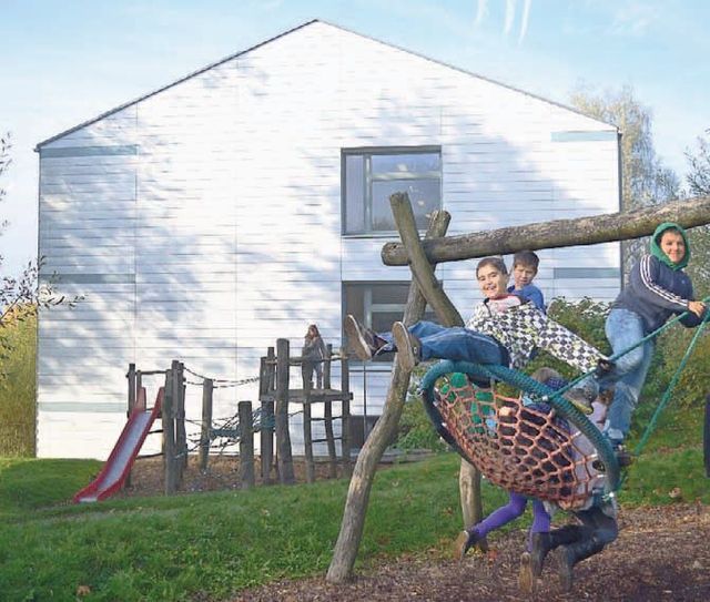 Sanierungsfällig und zu klein geworden: die Dorfschule Eggenwil. SL