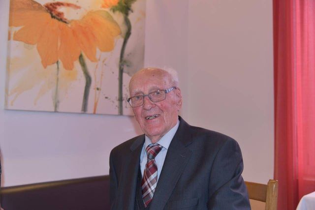 Gemeinderat und Verwaltung Eggenwil gratulieren Othmar Zimmermann herzlich zum 99. Geburtstag. Bild: AZ Freiamt 18.01.2019/zg Gemeinderat und Verwaltung Eggenwil gratulieren Othmar Zimmermann herzlich zum 99. Geburtstag. Bild: AZ Freiamt 18.01.2019/zg