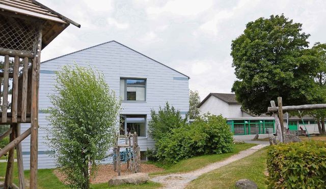 Schülerzahlen steigen weiter: Kaum saniert und ausgebaut, ist die Eggenwiler Schulanlage schon wieder zu klein. Bild: AZ 26.06.2018/Toni Widmer