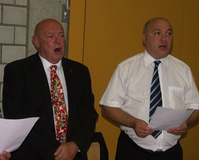 Bundesfeier Eggenwil 2015 - Nationalrat Ulrich Giezendanner und Vizeammann Biagio Incollingo (Bild: BBA/vb)