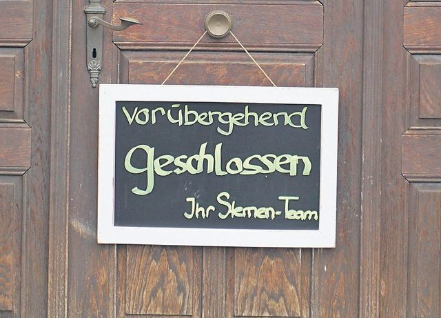 An der Tür des «Sternen» hängt ein Schild mit «vorübergehend geschlossen». Bild: BBA 10.05.2019/Hans Rechsteiner