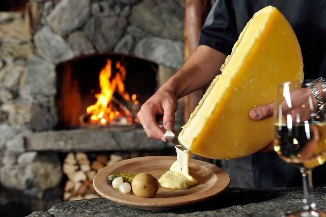 Musikgesellschaft Eggenwil – Raclette-Abende in der Waldhütte am 27. und 28. September Musikgesellschaft Eggenwil – Raclette-Abende in der Waldhütte am 27. und 28. September