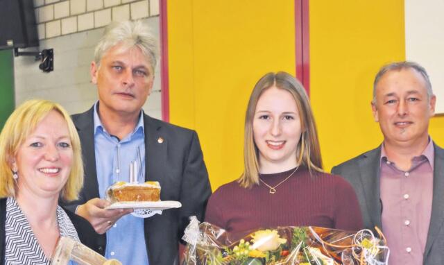 (v. l.) Ursula Staubli arbeitete die letzten 25 Jahren mit Gemeindeschreiber Walter Bürgi zusammen. Neu wird Vanessa Villars seine Stellvertreterin. In dieser Funktion wird sie auch oft mit Gemeindeammann Roger Hausherr in Kontakt stehen. Bild: BBA 01.12.2020/Roger Wetli
