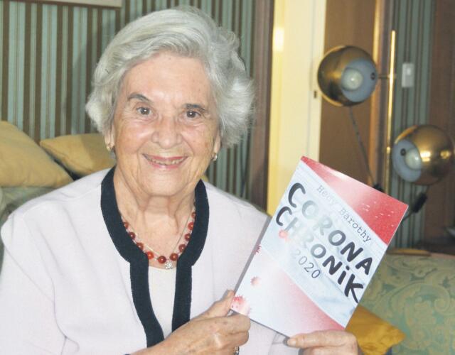 Hedy Barothy hat auf 200 Seiten ihre Eindrücke der ersten Pandemiewelle zusammengetragen. Bild: BBA 12.01.2021/Roger Wetli