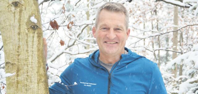 Urs Huber schätzt die Arbeit als Förster sehr und setzt sich stark für den Wald ein. Bild: BBA 19.01.2021/Roger Wetli