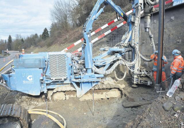 Die Baustelle befindet sich gleich bei der Umfahrungsstrasse schräg unterhalb des Eggenwiler Restaurant Freihof. Bild: BBA 23.02.2021/André Widmer