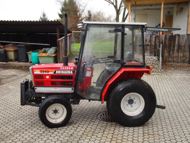 Der alte Eggenwiler Kommunaltraktor wurde am 14. Juli 2011 nach 24 Dienstjahren ausgemustert. Bild: Bauamt Eggenwil