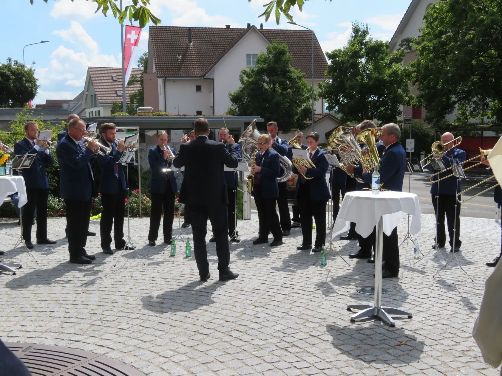 Die Musikgesellschaft Eggenwil umrahmte den Anlass mit einigen Darbietungen. Bild: AZ Online 28.08.2022/Marc Ribolla