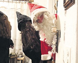 Benny Hoppler schlüpfte seit 1978 in die Rolle des Samichlaus und besuchte Familien. Bild: BBA 06.06.2022/zg