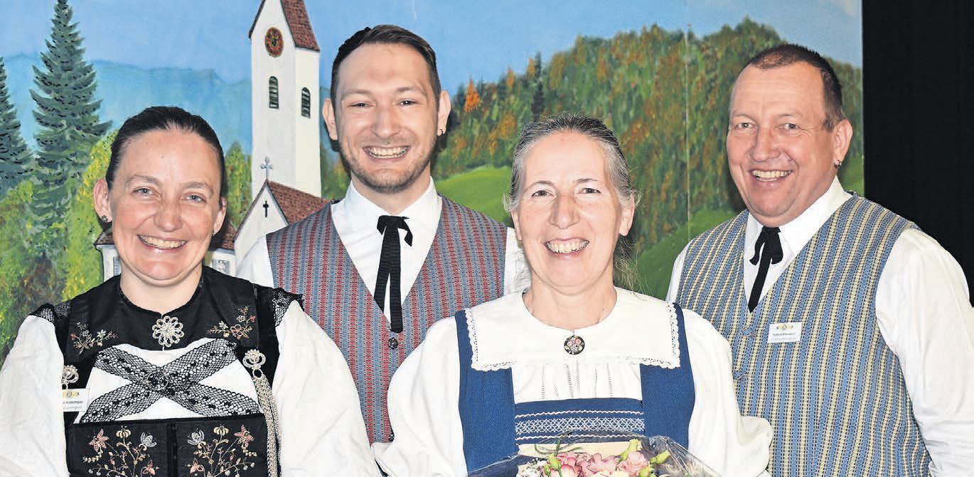 Rochaden im Vorstand: (von links) Präsidentin Denise Hintermann trat zurück, Adriano Hänggli und Helen Suter wurden neu ins Führungsgremium gewählt, neuer Präsident ist Patrick Reimann. Bild: BBA 19.05.2023/Erika Obrist