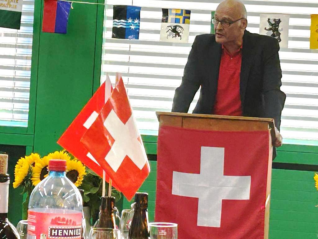 Roger Cébe, Vorsitzender der Geschäftsleitung des Gemeindeverbands Regionale Alterszentren Bremgarten, Mutschellen, Kelleramt, als Festredner an der Bundesfeier Eggenwil 2023. Bild: GR André Heinrich