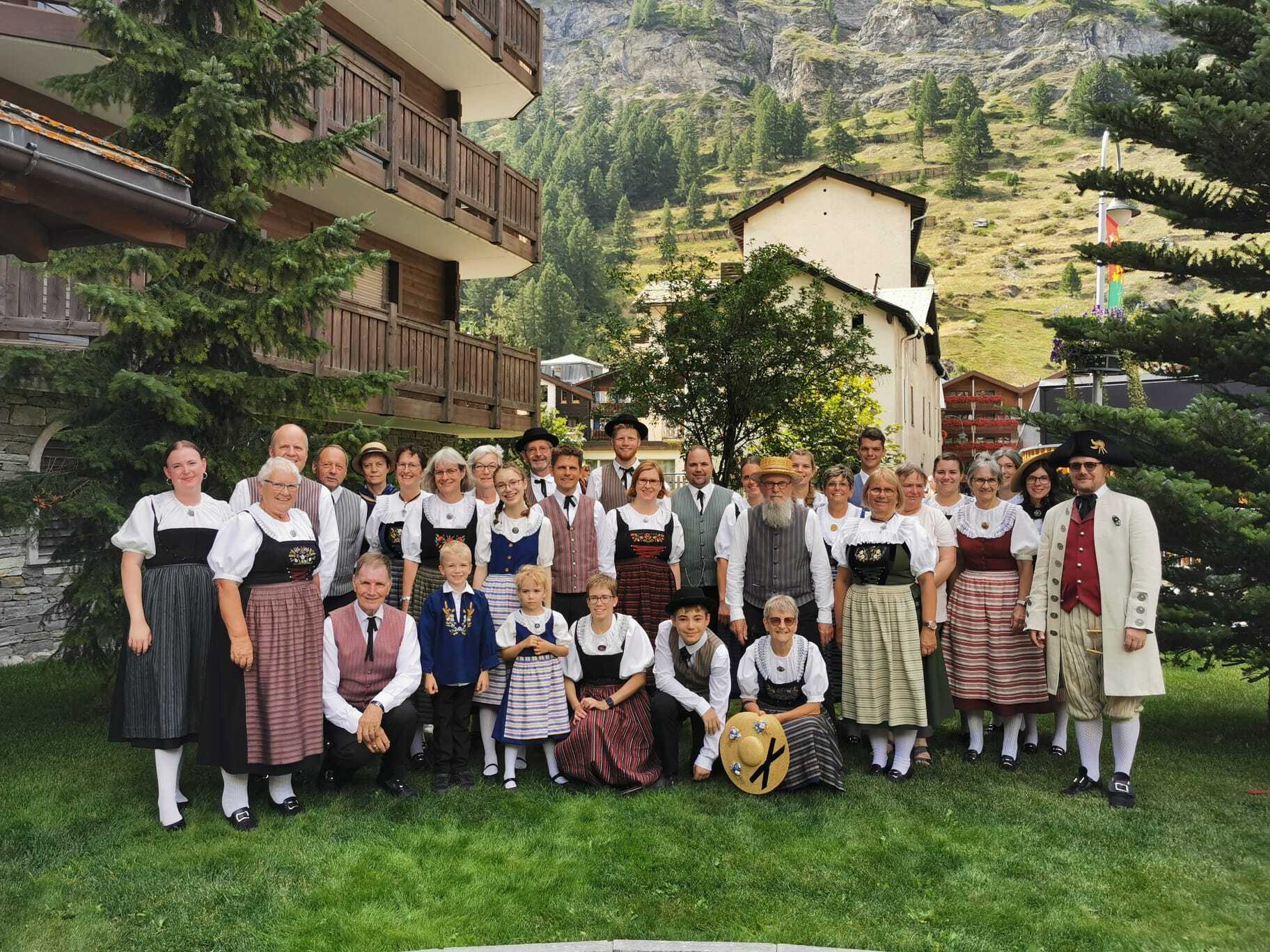 Die Volkstanzgruppe Eggenwil war in den Kantonen Bern und Wallis unterwegs. Bild: BBA 18.08.2023