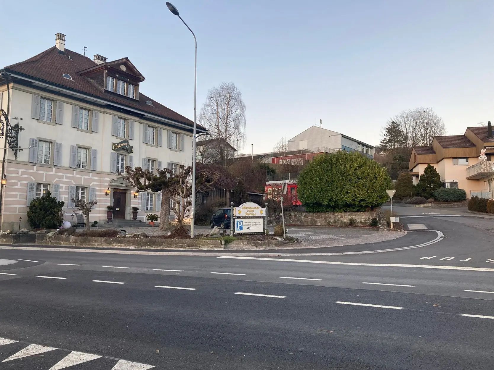 Die Sicht vom «Sternen» auf das Schulhaus Eggenwil im Hintergrund. Bild: AZ  Freiamt 06.04.2023/zvg