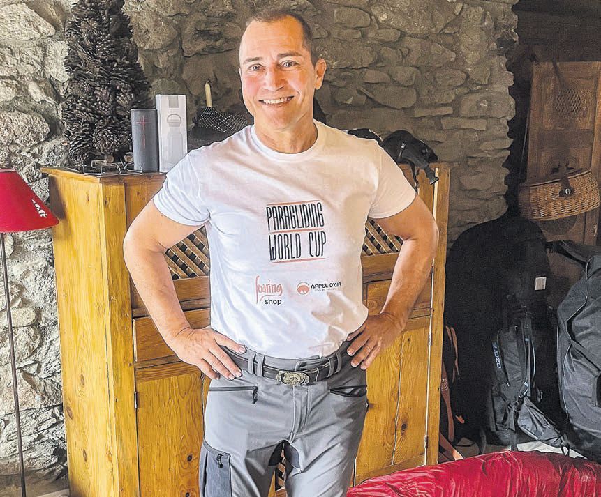 Alfredo Studer fliegt seit 33 Jahren Gleitschirm. Bild: BBA 10.10.2023