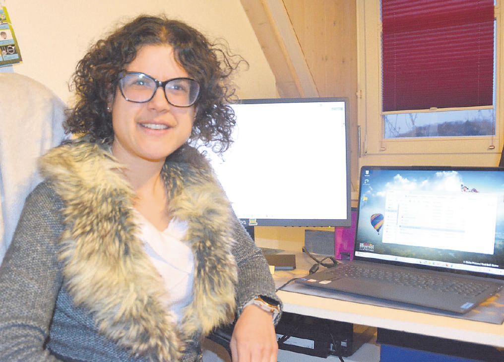 Nathalie Hartmann wirbt mit ihrem Buch für eine bessere Zusammenarbeit im Beruf. Bild: BBA 22.12.2023/Roger Wetli