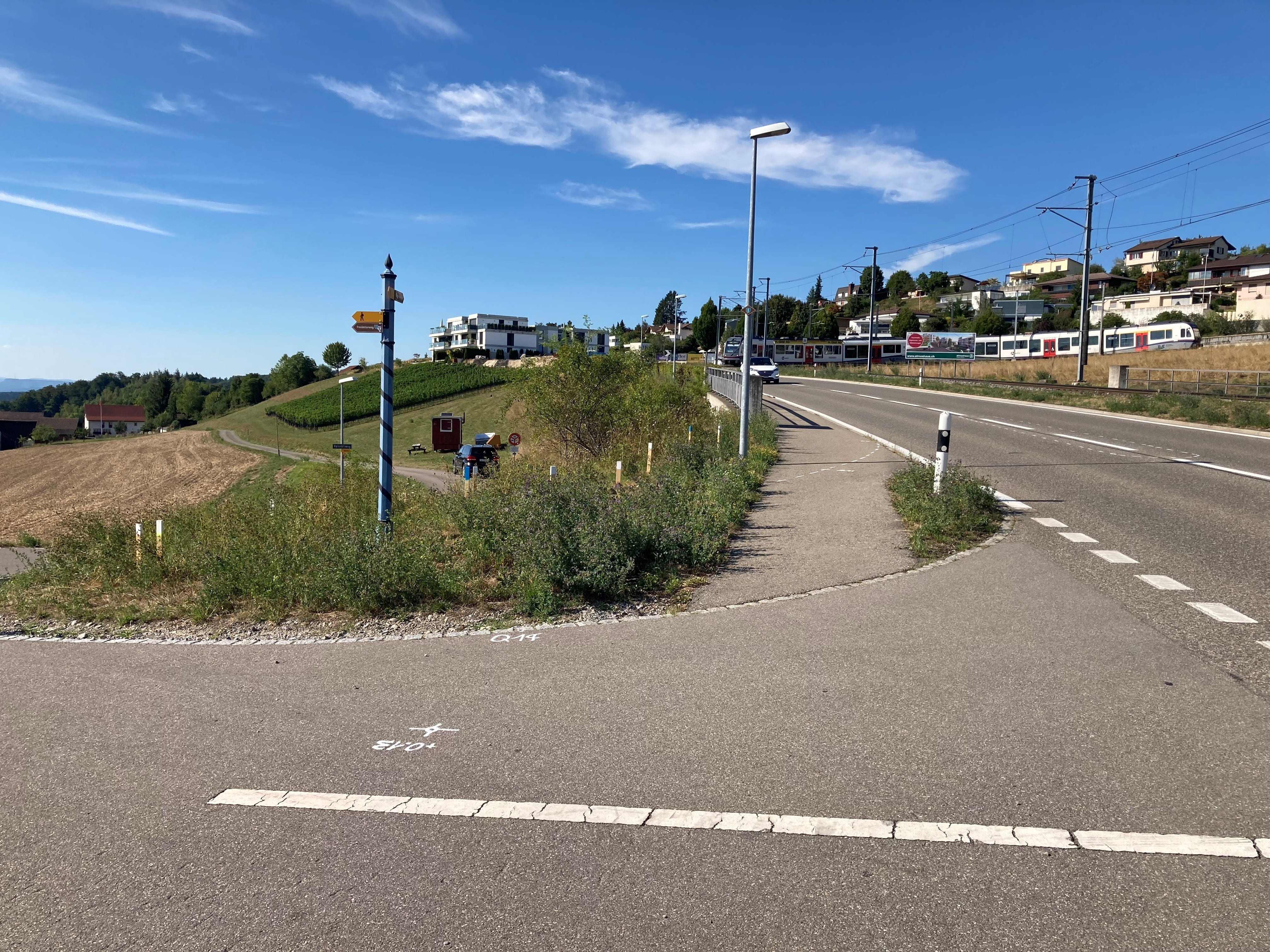 Der Knoten Heinrüti (Mutschellenstrasse K 127 / Eggenwilerstrasse) in Widen wird ab 22. April 2024 ausgebaut. Bild: Kant. Abt. Tiefbau