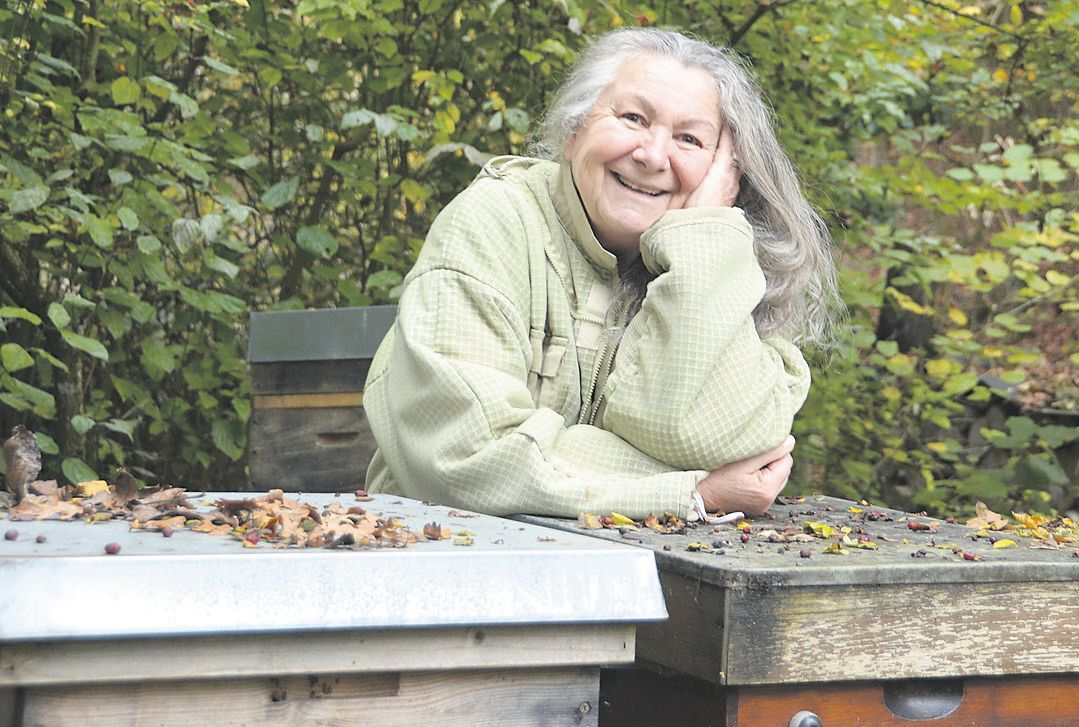 Die Eggenwilerin Ingrid Vitali befasst sich seit fünf Jahren mit der Asiatischen Hornisse. Bild: BBA 08.11.2024/Roger Wetli